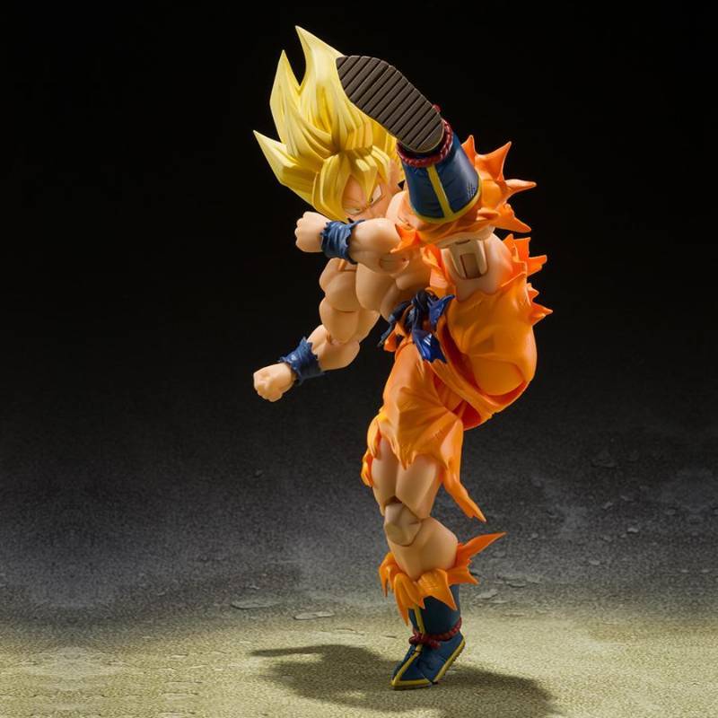 PRE-ORDER - S.H.Figuarts SUPER SAIYAN SON GOKU -LEGENDARY SUPER SAIYAN-